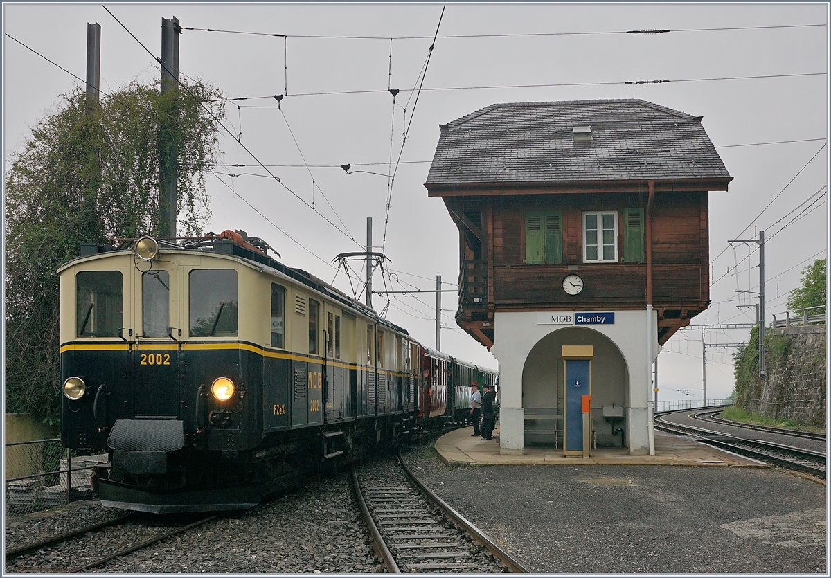 50 Jahre Blonay - Chamby; Mega Steam Festival: es dampft reichlich, am MSF, aber auch die wenigen elektrischen Einlagen hatten ihren Reiz, wie z.B der MOB FZe 6/6 2002 hier in Chamby.
10. Mai 2018