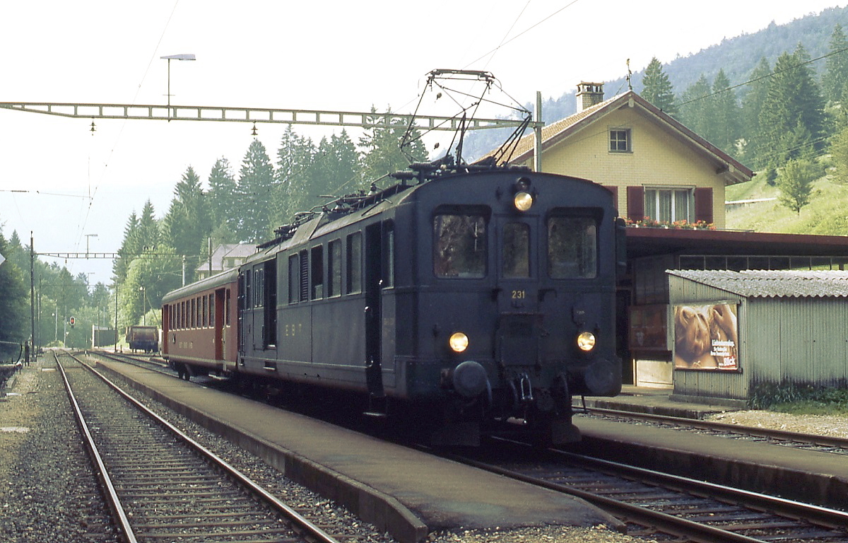BDe 2/4 231 der EBT ist im Juli 1983 in G�nsbrunnen eingetroffen 