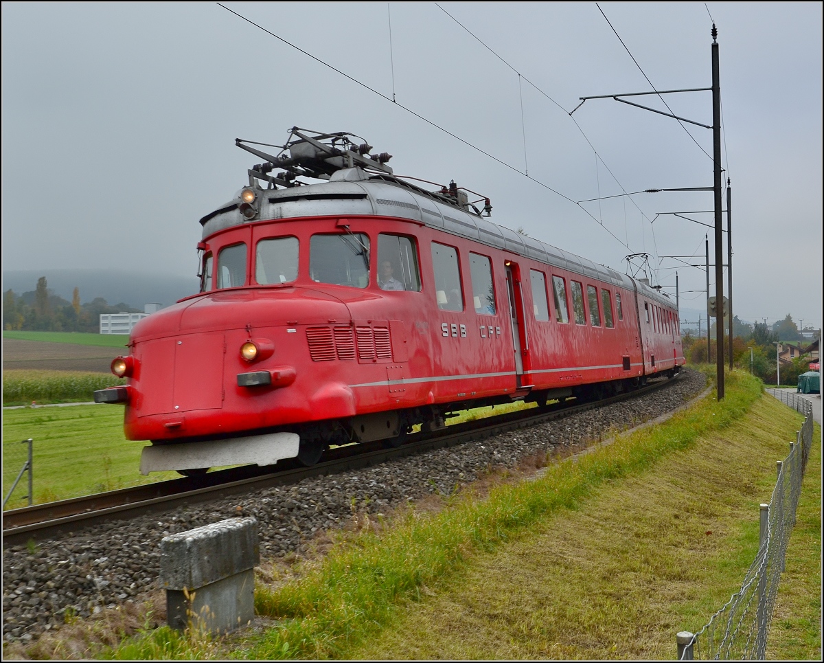 Churchill-Pfeil RAe 4/8 unterwegs auf der Seelinie bei Mammern. Oktober 2011.