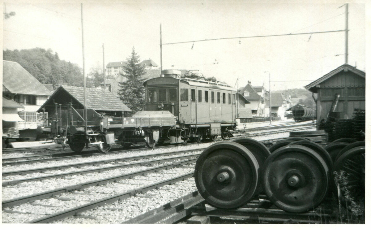 Der Bahnhof Laupen am 21.Mai 1963, mit der Ce4/4 1  Marianne , die heute dem Verkehrshaus geh�rt. 