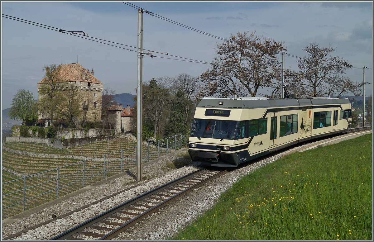 Der MVR GTW 2/6  La Chiesa  bei Châtelard.
4. April 2014