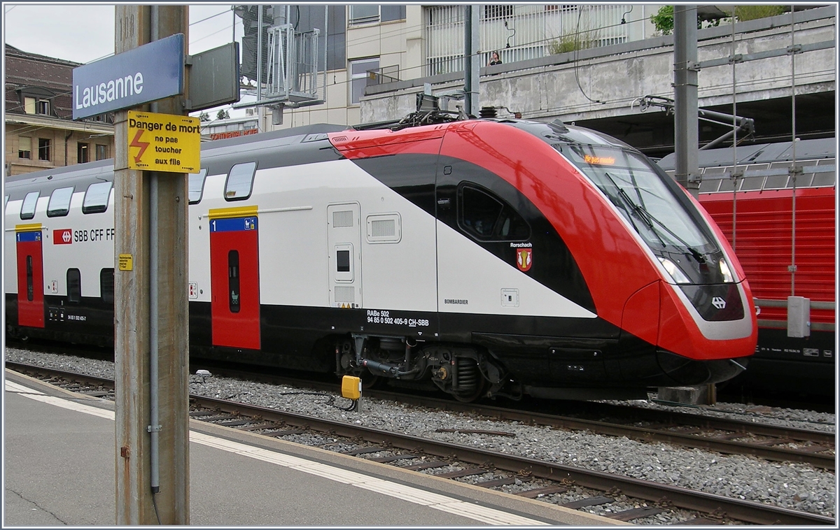 Der vierteilige SBB Twindexx RABDe 502 405-9  Rorschach  (UIC 94 85 0 502 405-9 CH-SBB) auf einer Testfahrt in Lausanne. 

6. Juni 2019 