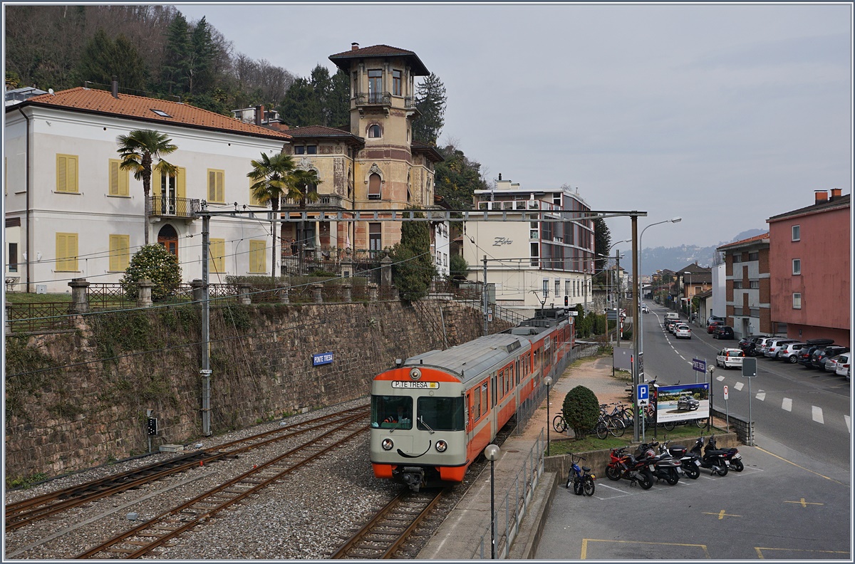 Ein FLP Be 4/12 erreicht die Endstation Ponte Tresa.
15. März 2017