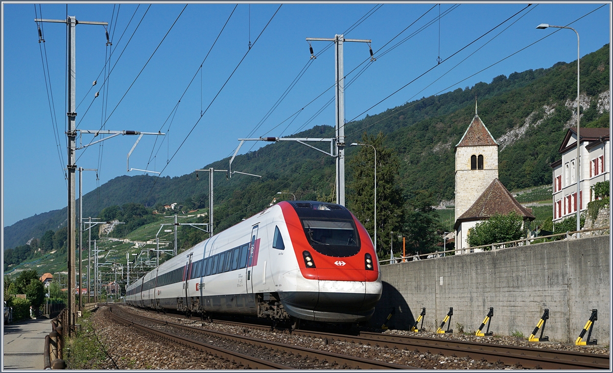 Ein ICN Richtung Biel bei Twann.
18. August 2017