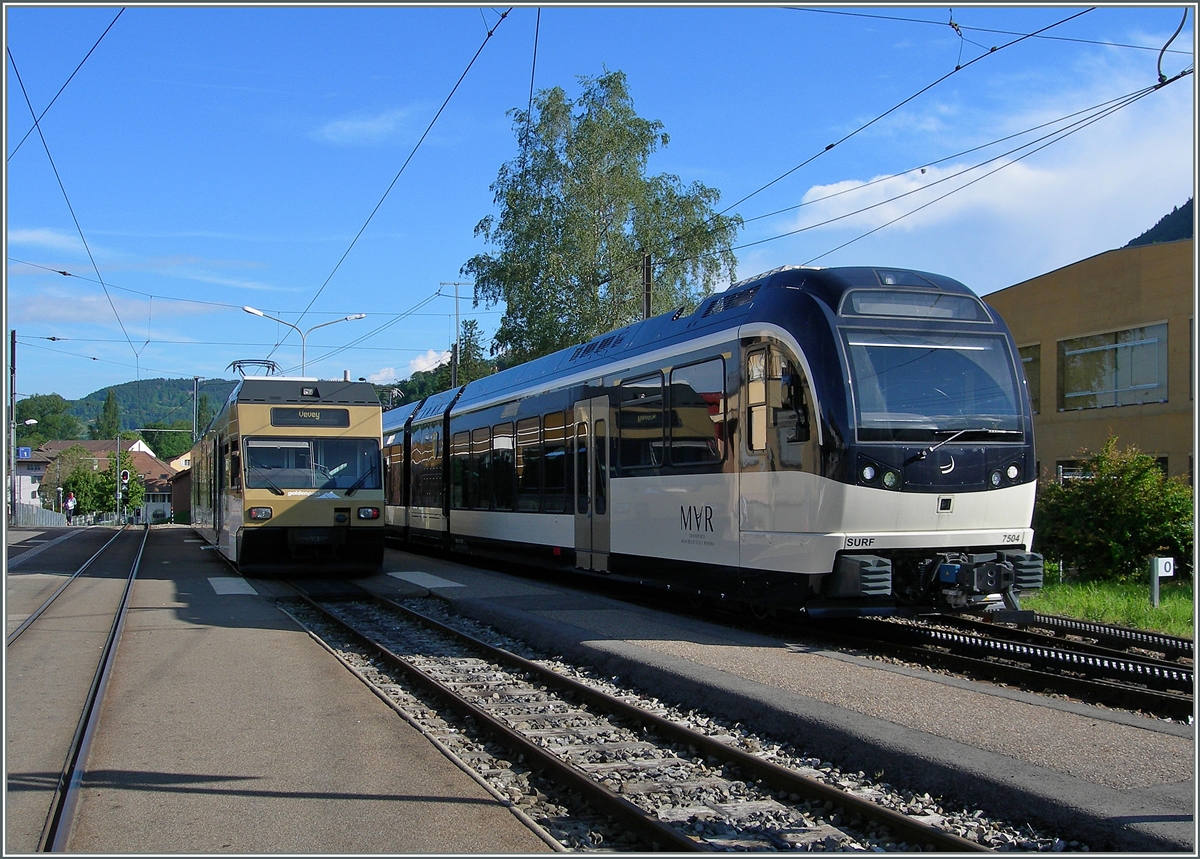 GTW im Vergleich: links der Be 2/6, rechts der ABeh 2/6 in Blonay.
7. Juni 2016