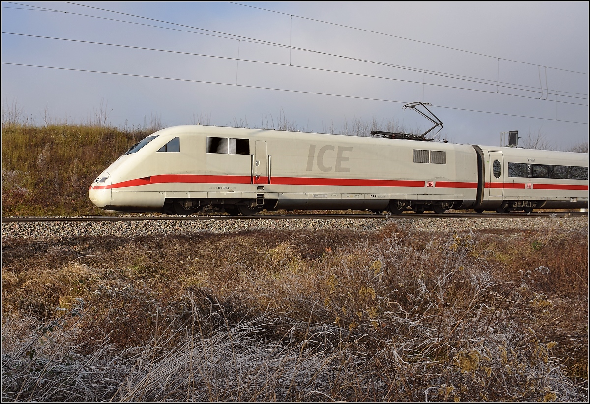ICE 1  Basel  mit Triebkopf 401 073 auf dem Weg nach ebenda. Schliengen, Dezember 2018.