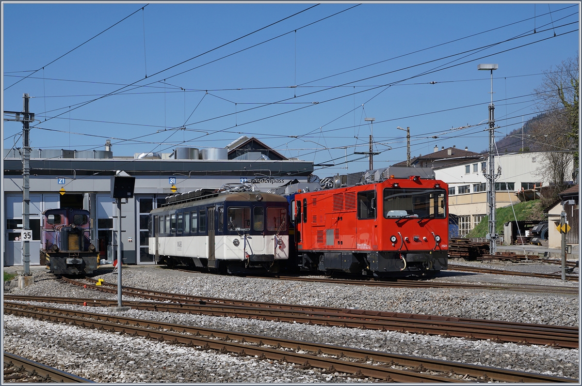 In Chernex vor den Atelier der MOB stehen der MVR HGem 2/2, der Be 4/4 und eine kleine Rangierdiesellok. 
27. März 2017