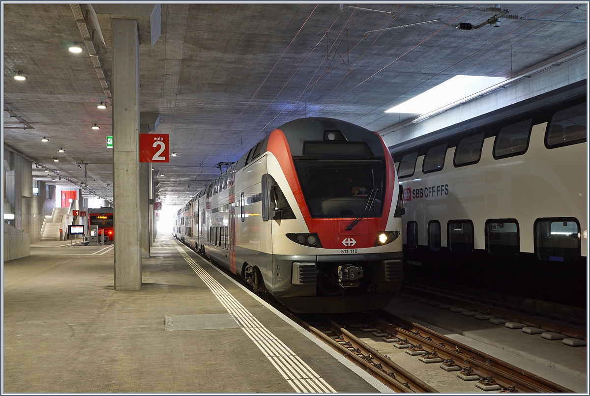In Le Ch�ble  wartet der SBB RABe 511 110 auf die R�ckfahrt. An Winterwochenenden verkehrt jeweils ein KISS von Gen�ve nach Le Ch�ble (-Verbier) und zur�ck um den Wintersportlern das Umsteigen in Martigny zu ersparen.

9. Februar 2020