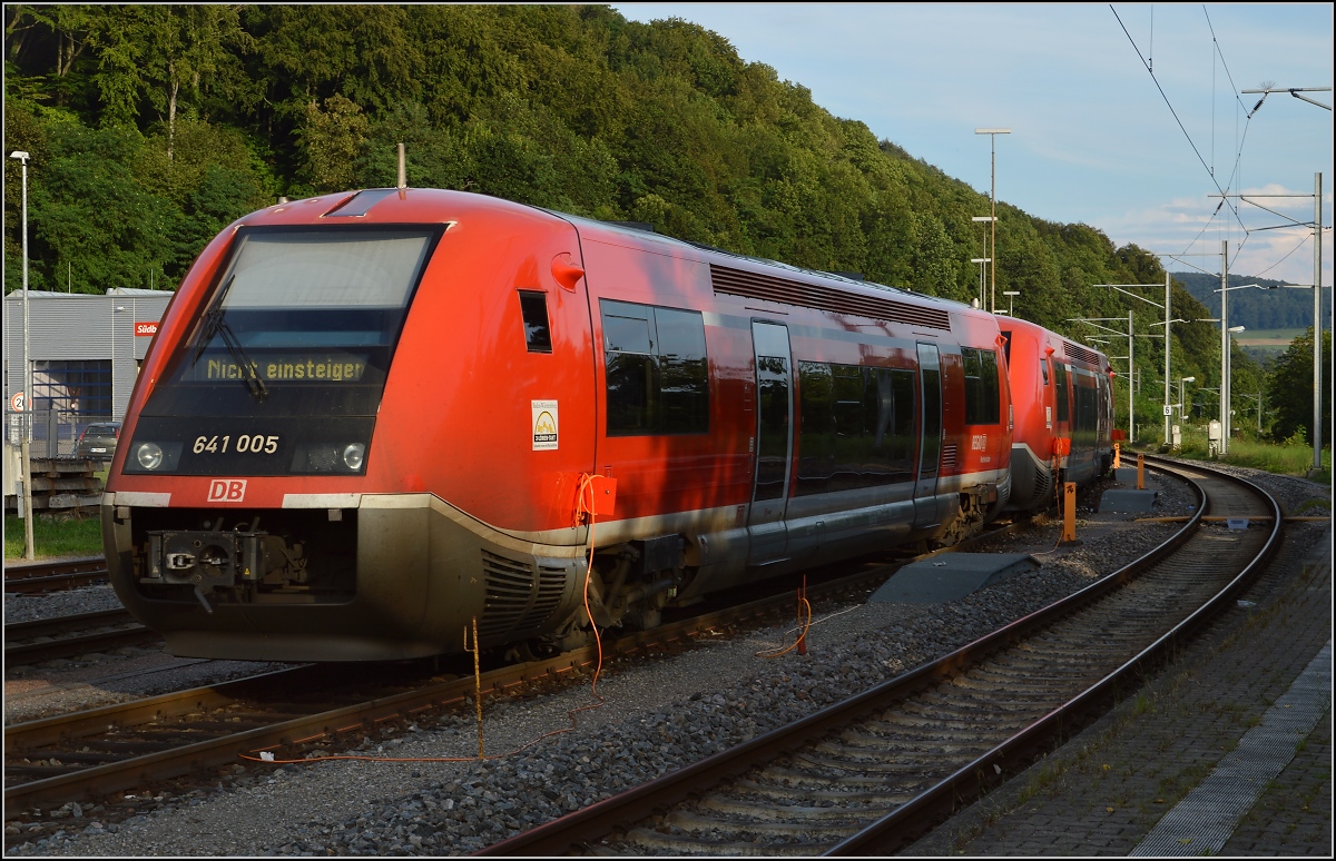 Mit vier weiteren Walfischen abgestellt in Waldshut war 641 009. Juli 2016.