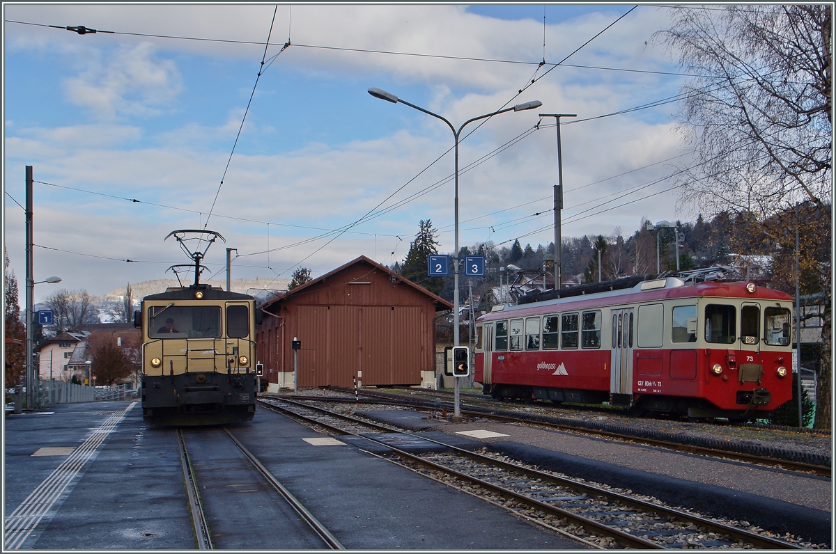 MOB GDe 4/4 und CEV BDeh 2/4 73 in Blonay.
9. Dez. 2014