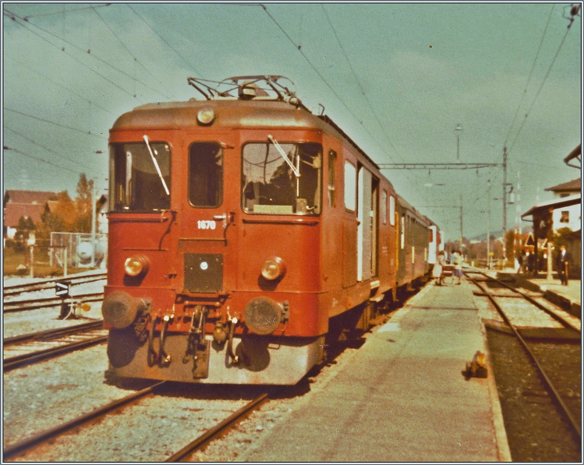 Nicht nur im Seetal, auch im Vallée de Joux waren einige Jahre die De 4/4 im Einsatz, im Bild der De 4/4 1670 in Le Brassus.

Oktober 1985