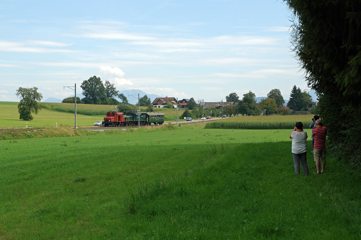 SBB/HSTB: Bahnfotografen im Seethal unterwegs am 3. September 2016  zwischen Hochdorf und Eschenbach anlässlich dem Remisenfest vom Verein HSTB-HISTORISCHE SEETHALBAHN.
Foto: Walter Ruetsch