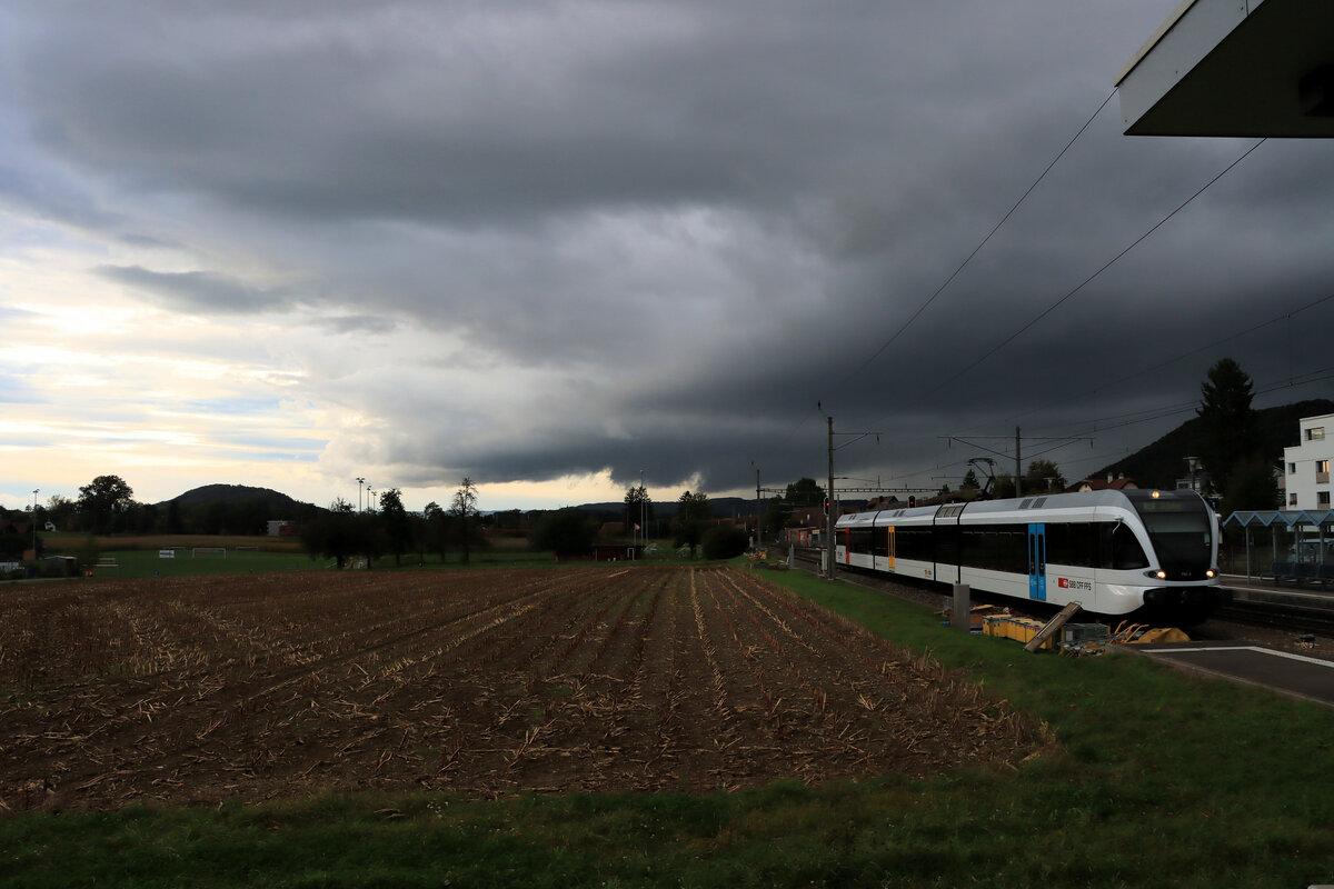 Seelinie Rorschach - Arbon - Romanshorn - Kreuzlingen - Stein am Rhein - Schaffhausen: Einfahrt von Thurbo GTW 2/8 755 in Stein am Rhein. 6.Oktober 2021 