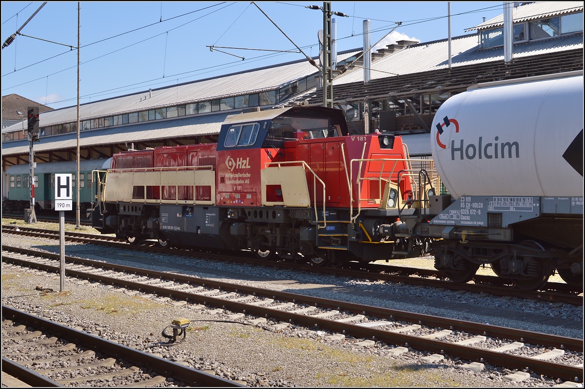 Umgeleiteter Holcim-Zug mit V181 der HzL in Konstanz. April 2016.