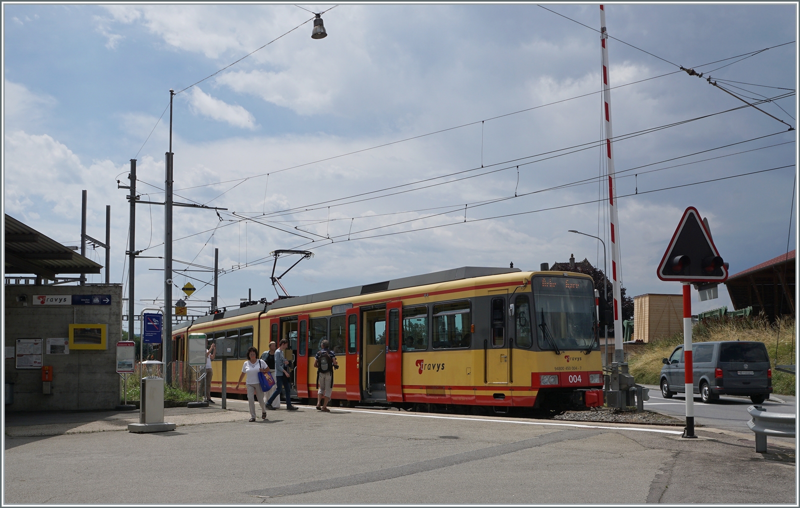 Der OC/TRAVAYS Be 4/8 004 (0948000 450 004-7 GT8-100D/2S) ist in Chavornay angekommen und wird in Kürze nach Orbe zurückfahren.

4. Juli 2022 