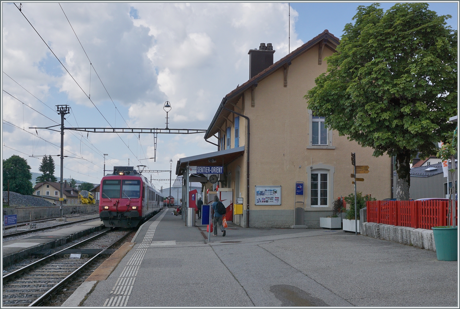 Ein TRAVYS RBDe 560 Domino erreicht den Bahnhof Sentier Orient. 

16. Juni 2022