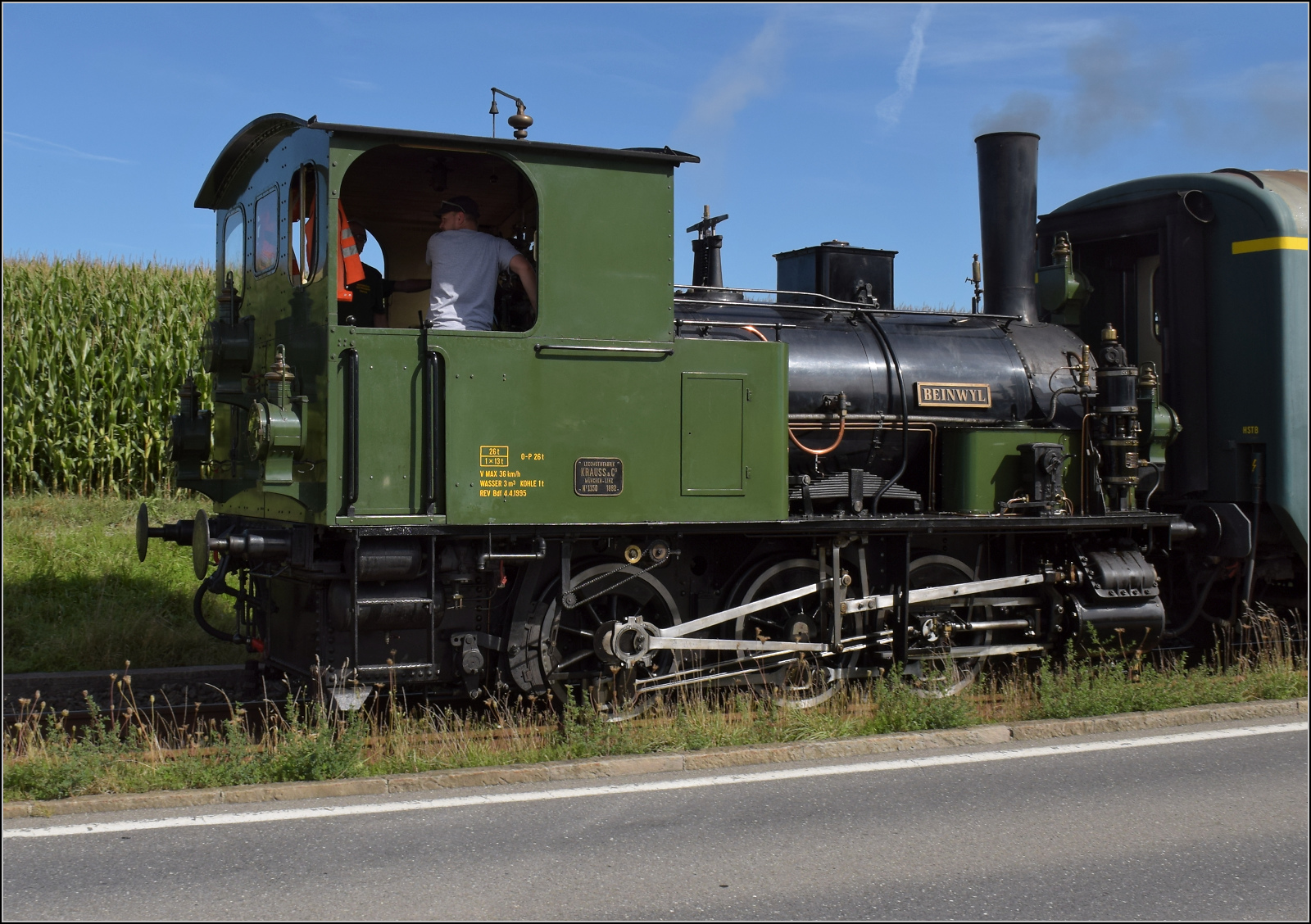 Historische Seethalbahn in Aktion.

E 3/3 'Beinwyl' der Seethalbahn beim Kieswerk Ballwil. September 2024.