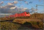 Schwarzwaldbahnlok 146 237 mit einem RE nach Basel badischer Bahnhof in Schliengen.