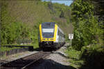 Ade Dieselloch.

612 136 und 612 019 nahe am unbeschrankten Fußgängerübergang in Tiengen. April 2026.