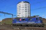 DDF, ex-SBB 421 379 wirbt f�r die schnellere Verbindung Z�richM�nchen am 13 Februar 2024 bein Passage durch Pratteln.