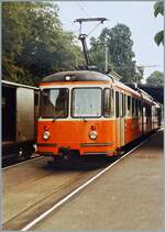 Da mit dem gehoben Stromabnehmer fotogener, noch einmal der BD BDe 8/8 N° 1 in Wohlen, der als Regionalzug 663 auf die Abfahrt nach Dietikon wartet. 

25. Juli 1984