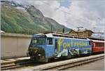 Die RhB Ge 4/4 III 651 wirbt in St.Morizt für Pontresina.