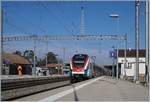 Der SBB RABe 522 228 und ein weiterer RABe 522 warten in Coppet auf die Abfahrt als SL 4 in Richtung Annemasse.