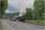 Herrlich rauchend und dampfend verlässt die Blonay-Chamby G 2x 2/2 105 Blonay in Richtung Chamby.