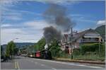 Festival Suisse de la Vapeur 2022 / Schweizer Dampffestival 2022  der Blonay-Chamby Bahn: Die BFD HG 3/4 N° 3 hat mit ihrem recht langen Dampfzug Blonay verlassen und fährt nun ein letztes