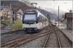 In Blonay abgestellt: im Vordergrund der CEV MVR ABeh 2/6 7502 und im Hintergrund auf der Strecke der ABeh 2/6 7503.