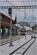 Nur zwei MOB Alpina Be 4/4 / ABe 4/4 (Serie 9000) ohne Zwischenwagen bilden den Regionalzug 2209 von Zweisimmen nach Montreux, der Montbovon verl�sst. 

3. Dezember 2020