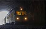 Das gern zitierte Licht am Ende des Tunnels wurde mir beim diese Bild zum Verhängnis und überforderte die moderne Technik, indem es weit heller war als mir lieb war. Trotzdem möchte ich dieses Experiment hier zeigen. Denn wann kann man schon einen Zug im Tunnel fotografieren? Das Bild zeit den TPC A-L BDeh 4/4 313 mit Bt welcher in der Zugsausgangsstation Leysin-Grand-Hôtel auf die Abfahrt als R70 nach Aigle wartet. 

19. Januar 2026