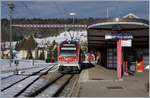 Ein neuer Stadler Be 4/4, AB und Be 4/4 SURF wartet in Ste-Croix auf die Rückfahrt nach Yverdon.