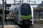 Mit Peter unterwegs in Bern - 

Nachdem RABe 515 031 Mutz in Gümligen seine Türen wieder geschlossen hat kann er die Fahrt als S1 nach Thun wieder fortsetzen.

07.03.2025
