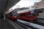 In St. Moritz stehen die beiden Capricörner ABe 4/12 3141 und ABe 4/12 3131 zur Fahrt nach Landquart via Unterengadin bereit. Daneben der Allegra ABe 8/12 3513 zur Fahrt nach Chur. Januar 2023.