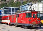 Geschoben von dem elektrischen Zahnradtriebwagen Deh 4 /4 – 55 „Brig“ erreicht der MGB Regionalzug von Andermatt am 16.09.2017 den Bahnhof Brig.